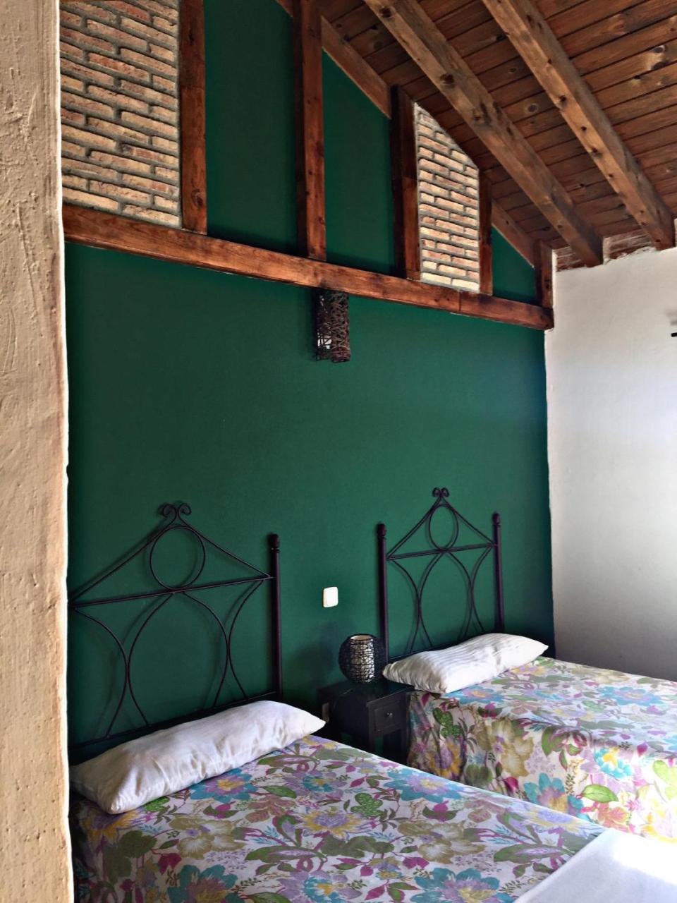 El Corral De Concejo Guest House Horcajuelo de la Sierra Bagian luar foto